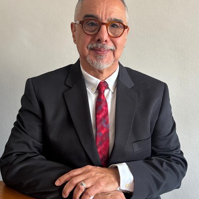 Mr. Vitor Lucats